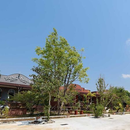 Cowboy Farm Resort Pattaya Ban Huai Yai Extérieur photo