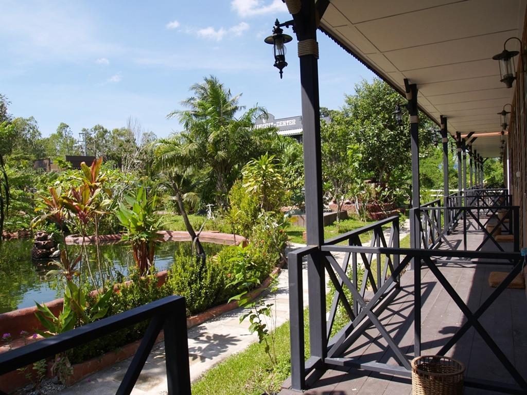 Cowboy Farm Resort Pattaya Ban Huai Yai Extérieur photo