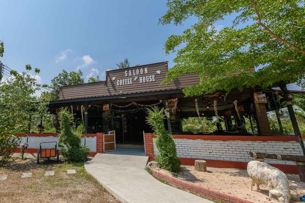 Cowboy Farm Resort Pattaya Ban Huai Yai Extérieur photo