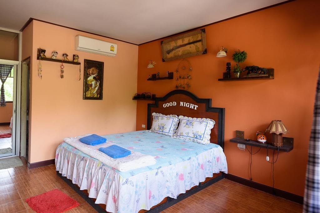 Cowboy Farm Resort Pattaya Ban Huai Yai Extérieur photo